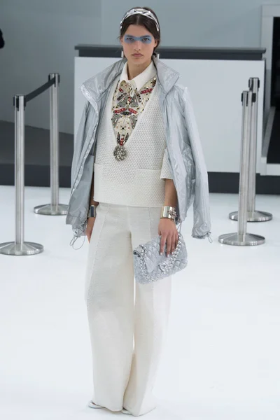 Look 73